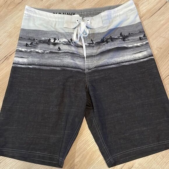 Old Navy Mens Board Shorts Swim Trunks Gray Black Size 32 - Picture 1 of 6